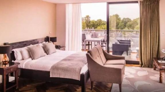The Hunts Post: The Senior Fellows suite at The Varsity Hotel & Spa in Cambridge The Hunts Post: The Senior Fellows suite at The Varsity Hotel & Spa in Cambridge
