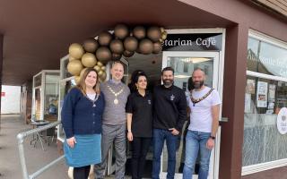 (L-R): Sian and Rob Simonis, Mayor and Mayoress of St Neots, Preeti and Sunny Mann, co-owners of the Chaii Hub and Richard Slade, Deputy Mayor of St Neots.